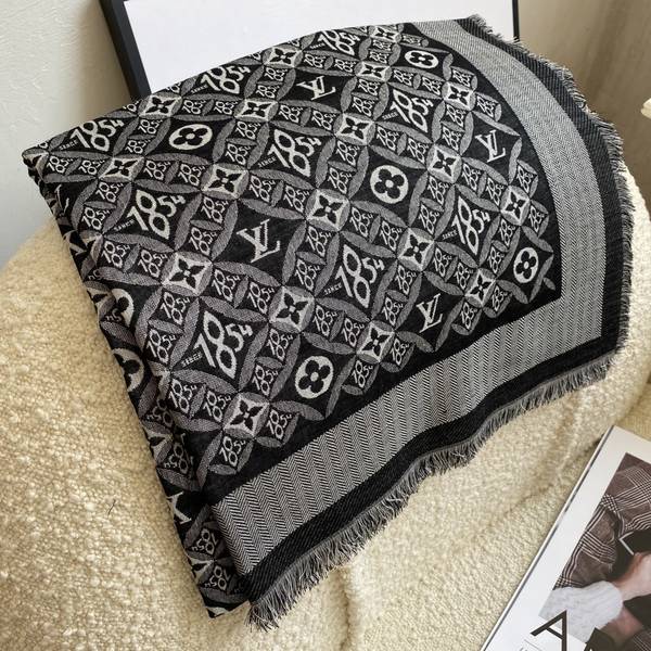 Louis Vuitton Scarf LVC00609